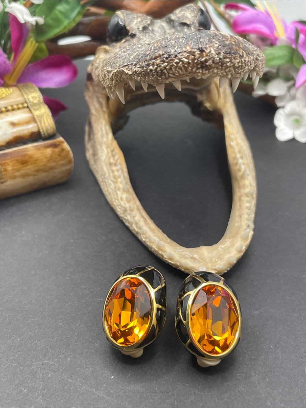 Joan Rivers glass cab statement clip earrings vintage